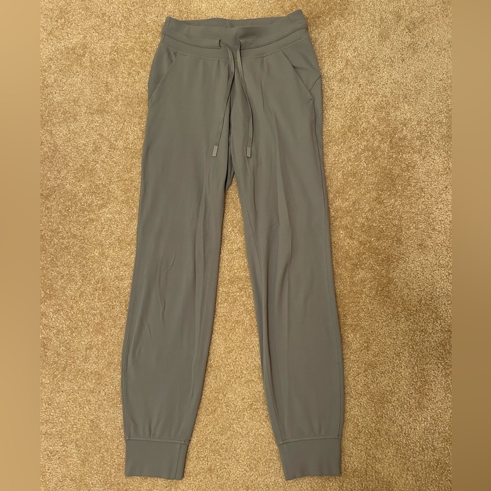 Lululemon Ready to Rulu Jogger 29" - Rhino Gray - Size 4